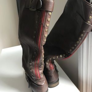 Brown boots
